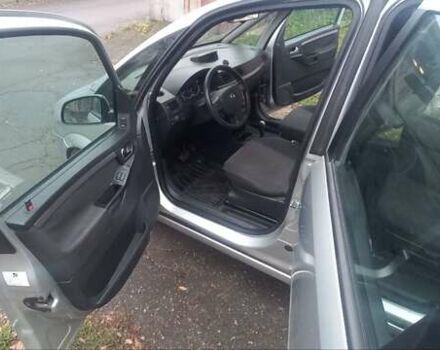 Серый Опель Мерива, объемом двигателя 1.8 л и пробегом 200 тыс. км за 4100 $, фото 7 на Automoto.ua