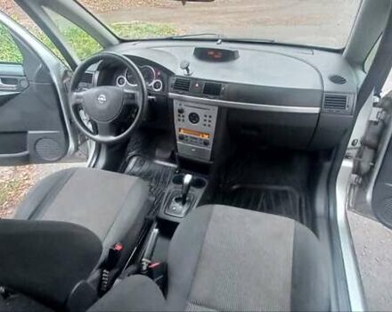 Серый Опель Мерива, объемом двигателя 1.8 л и пробегом 200 тыс. км за 4100 $, фото 9 на Automoto.ua