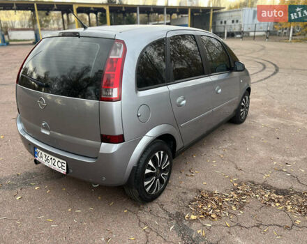 Серый Опель Мерива, объемом двигателя 1.6 л и пробегом 307 тыс. км за 3600 $, фото 17 на Automoto.ua