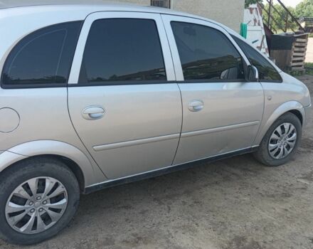 Серый Опель Мерива, объемом двигателя 1.6 л и пробегом 257 тыс. км за 3000 $, фото 1 на Automoto.ua