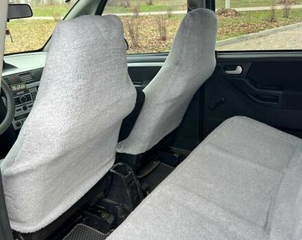 Сірий Опель Меріва, об'ємом двигуна 1.6 л та пробігом 250 тис. км за 4700 $, фото 4 на Automoto.ua