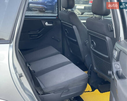 Серый Опель Мерива, объемом двигателя 1.6 л и пробегом 279 тыс. км за 3450 $, фото 20 на Automoto.ua