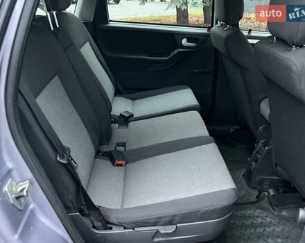 Серый Опель Мерива, объемом двигателя 1.6 л и пробегом 180 тыс. км за 3650 $, фото 21 на Automoto.ua