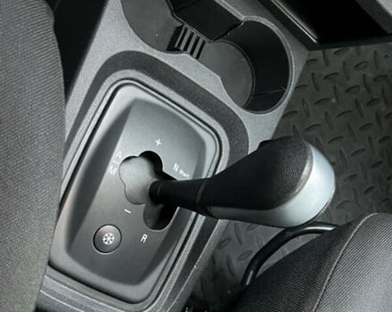 Серый Опель Мерива, объемом двигателя 1.6 л и пробегом 180 тыс. км за 3650 $, фото 33 на Automoto.ua