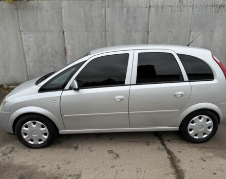 Серый Опель Мерива, объемом двигателя 1.4 л и пробегом 226 тыс. км за 3950 $, фото 1 на Automoto.ua