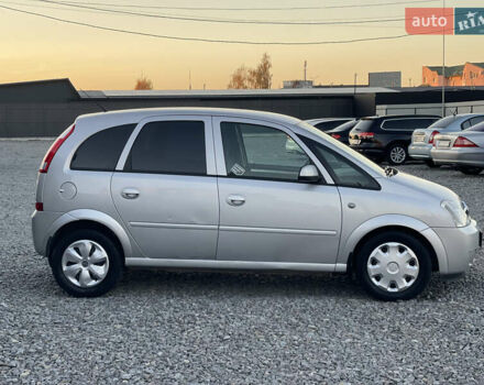 Серый Опель Мерива, объемом двигателя 1.6 л и пробегом 279 тыс. км за 3450 $, фото 4 на Automoto.ua