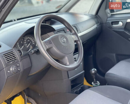 Серый Опель Мерива, объемом двигателя 1.6 л и пробегом 279 тыс. км за 3450 $, фото 15 на Automoto.ua