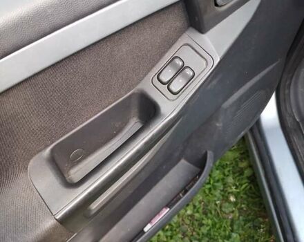 Серый Опель Мерива, объемом двигателя 1.6 л и пробегом 180 тыс. км за 3400 $, фото 8 на Automoto.ua