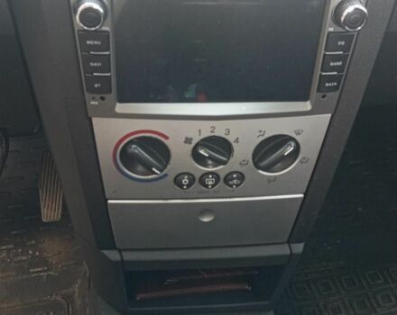 Серый Опель Мерива, объемом двигателя 1.6 л и пробегом 257 тыс. км за 3000 $, фото 6 на Automoto.ua