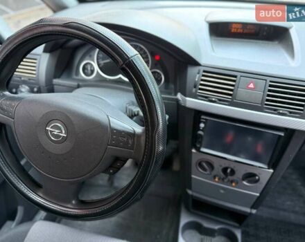 Серый Опель Мерива, объемом двигателя 1.6 л и пробегом 280 тыс. км за 4600 $, фото 10 на Automoto.ua
