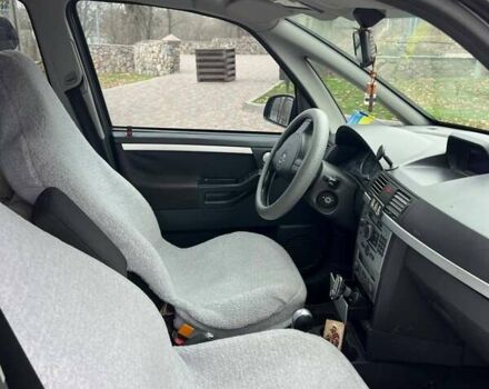 Сірий Опель Меріва, об'ємом двигуна 1.6 л та пробігом 250 тис. км за 4700 $, фото 3 на Automoto.ua