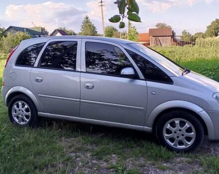 Сірий Опель Меріва, об'ємом двигуна 1.6 л та пробігом 235 тис. км за 3900 $, фото 7 на Automoto.ua