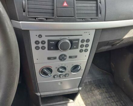 Серый Опель Мерива, объемом двигателя 1.6 л и пробегом 180 тыс. км за 3400 $, фото 13 на Automoto.ua