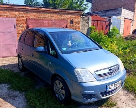 Серый Опель Мерива, объемом двигателя 1.4 л и пробегом 185 тыс. км за 3700 $, фото 2 на Automoto.ua