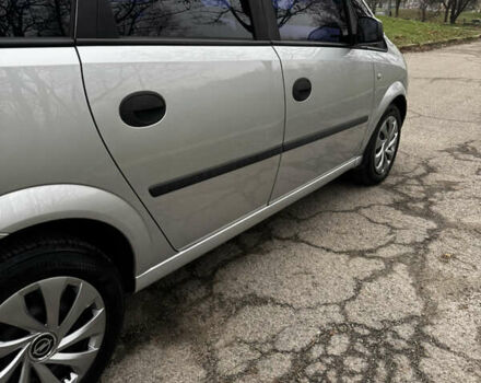 Сірий Опель Меріва, об'ємом двигуна 1.6 л та пробігом 260 тис. км за 4800 $, фото 9 на Automoto.ua