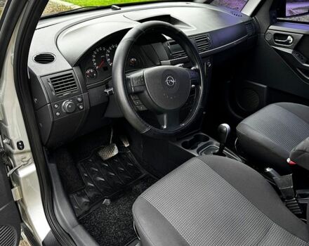 Серый Опель Мерива, объемом двигателя 1.6 л и пробегом 260 тыс. км за 4800 $, фото 9 на Automoto.ua