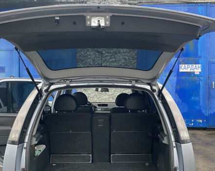 Серый Опель Мерива, объемом двигателя 1.8 л и пробегом 210 тыс. км за 3800 $, фото 18 на Automoto.ua