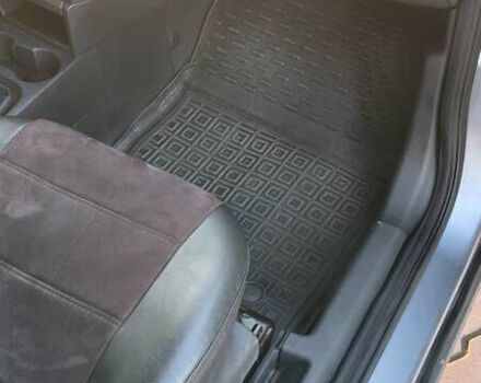 Серый Опель Мерива, объемом двигателя 1.6 л и пробегом 298 тыс. км за 4300 $, фото 11 на Automoto.ua