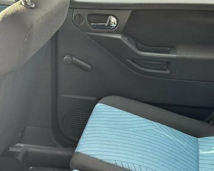 Серый Опель Мерива, объемом двигателя 1.36 л и пробегом 176 тыс. км за 3800 $, фото 8 на Automoto.ua