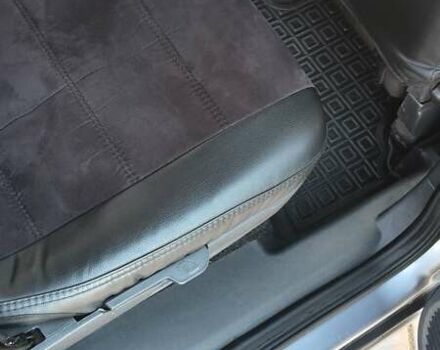 Серый Опель Мерива, объемом двигателя 1.6 л и пробегом 298 тыс. км за 4300 $, фото 8 на Automoto.ua