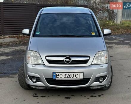 Серый Опель Мерива, объемом двигателя 1.36 л и пробегом 176 тыс. км за 3800 $, фото 1 на Automoto.ua