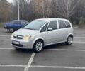 Серый Опель Мерива, объемом двигателя 1.7 л и пробегом 254 тыс. км за 3500 $, фото 1 на Automoto.ua