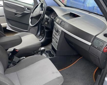 Серый Опель Мерива, объемом двигателя 1.8 л и пробегом 210 тыс. км за 3800 $, фото 12 на Automoto.ua