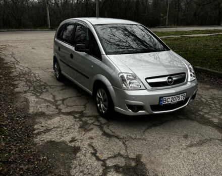 Сірий Опель Меріва, об'ємом двигуна 1.6 л та пробігом 260 тис. км за 4800 $, фото 10 на Automoto.ua