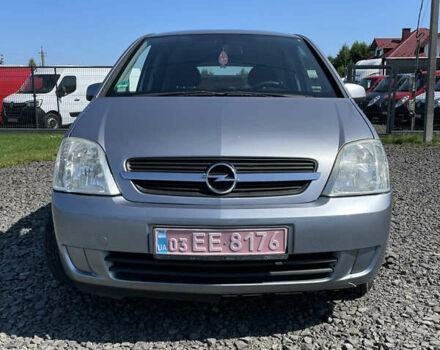 Серый Опель Мерива, объемом двигателя 1.6 л и пробегом 197 тыс. км за 4000 $, фото 1 на Automoto.ua