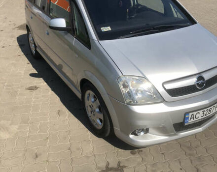 Серый Опель Мерива, объемом двигателя 1.6 л и пробегом 204 тыс. км за 4500 $, фото 1 на Automoto.ua