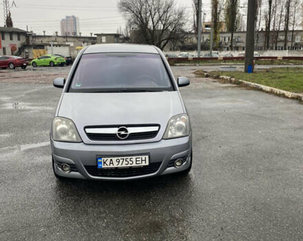 Серый Опель Мерива, объемом двигателя 1.8 л и пробегом 210 тыс. км за 3800 $, фото 9 на Automoto.ua