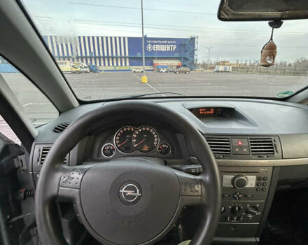 Сірий Опель Меріва, об'ємом двигуна 1.6 л та пробігом 205 тис. км за 4199 $, фото 8 на Automoto.ua