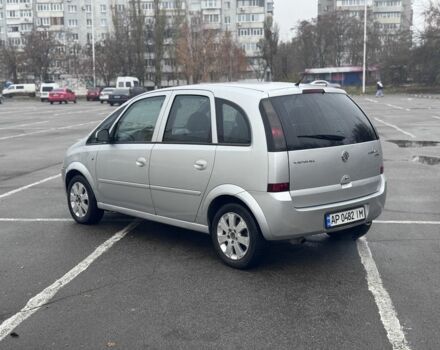 Серый Опель Мерива, объемом двигателя 1.7 л и пробегом 254 тыс. км за 3500 $, фото 4 на Automoto.ua