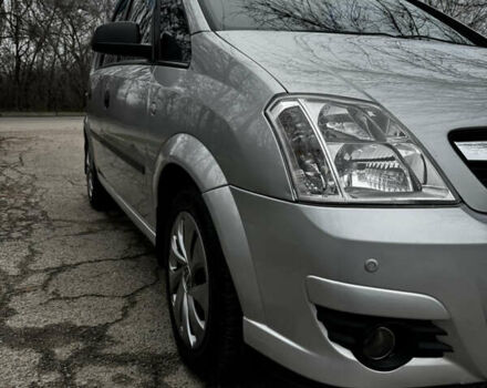 Сірий Опель Меріва, об'ємом двигуна 1.6 л та пробігом 260 тис. км за 4800 $, фото 13 на Automoto.ua