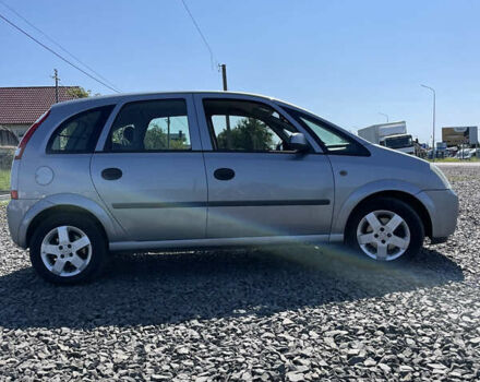 Серый Опель Мерива, объемом двигателя 1.6 л и пробегом 197 тыс. км за 4000 $, фото 5 на Automoto.ua