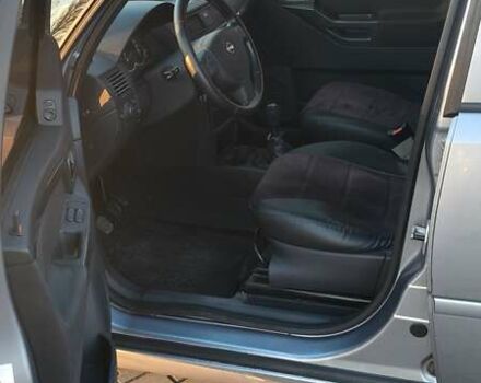 Серый Опель Мерива, объемом двигателя 1.6 л и пробегом 298 тыс. км за 4300 $, фото 5 на Automoto.ua