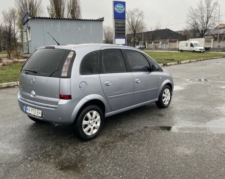 Серый Опель Мерива, объемом двигателя 1.8 л и пробегом 210 тыс. км за 3800 $, фото 4 на Automoto.ua