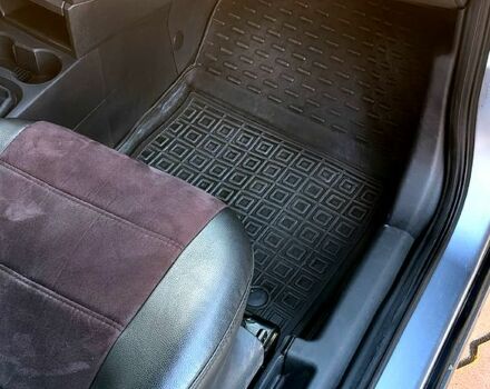 Сірий Опель Меріва, об'ємом двигуна 1.6 л та пробігом 298 тис. км за 4300 $, фото 11 на Automoto.ua