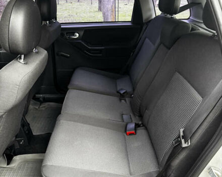 Сірий Опель Меріва, об'ємом двигуна 1.6 л та пробігом 260 тис. км за 4800 $, фото 17 на Automoto.ua