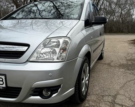 Серый Опель Мерива, объемом двигателя 1.6 л и пробегом 260 тыс. км за 4800 $, фото 2 на Automoto.ua