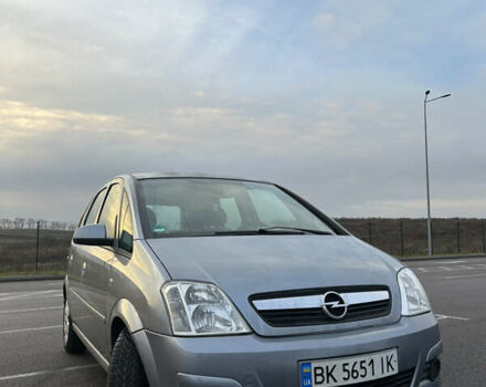 Сірий Опель Меріва, об'ємом двигуна 1.6 л та пробігом 205 тис. км за 4199 $, фото 1 на Automoto.ua