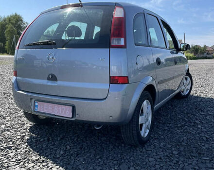 Серый Опель Мерива, объемом двигателя 1.6 л и пробегом 197 тыс. км за 4000 $, фото 3 на Automoto.ua