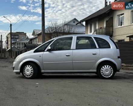 Серый Опель Мерива, объемом двигателя 1.36 л и пробегом 176 тыс. км за 3800 $, фото 2 на Automoto.ua