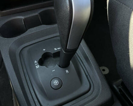 Серый Опель Мерива, объемом двигателя 1.6 л и пробегом 197 тыс. км за 4000 $, фото 14 на Automoto.ua