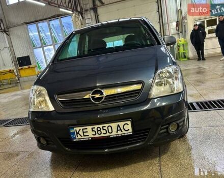 Серый Опель Мерива, объемом двигателя 1.6 л и пробегом 101 тыс. км за 6200 $, фото 1 на Automoto.ua