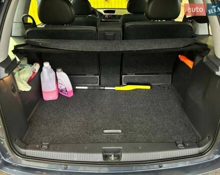 Серый Опель Мерива, объемом двигателя 1.6 л и пробегом 101 тыс. км за 6200 $, фото 26 на Automoto.ua