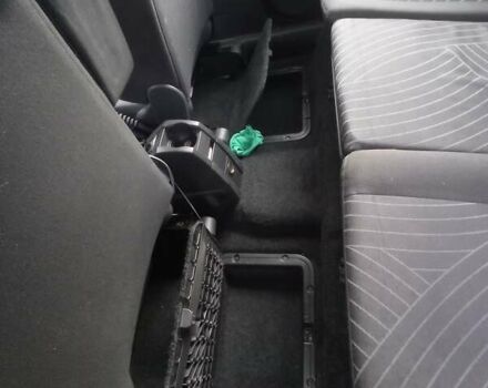 Сірий Опель Меріва, об'ємом двигуна 1.61 л та пробігом 193 тис. км за 4900 $, фото 28 на Automoto.ua