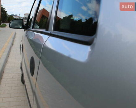 Серый Опель Мерива, объемом двигателя 1.6 л и пробегом 152 тыс. км за 4900 $, фото 3 на Automoto.ua