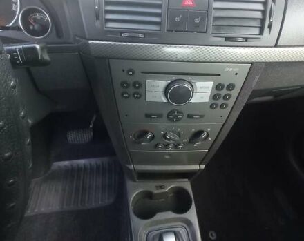 Сірий Опель Меріва, об'ємом двигуна 1.61 л та пробігом 193 тис. км за 4900 $, фото 18 на Automoto.ua