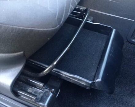 Сірий Опель Меріва, об'ємом двигуна 1.61 л та пробігом 193 тис. км за 4900 $, фото 25 на Automoto.ua